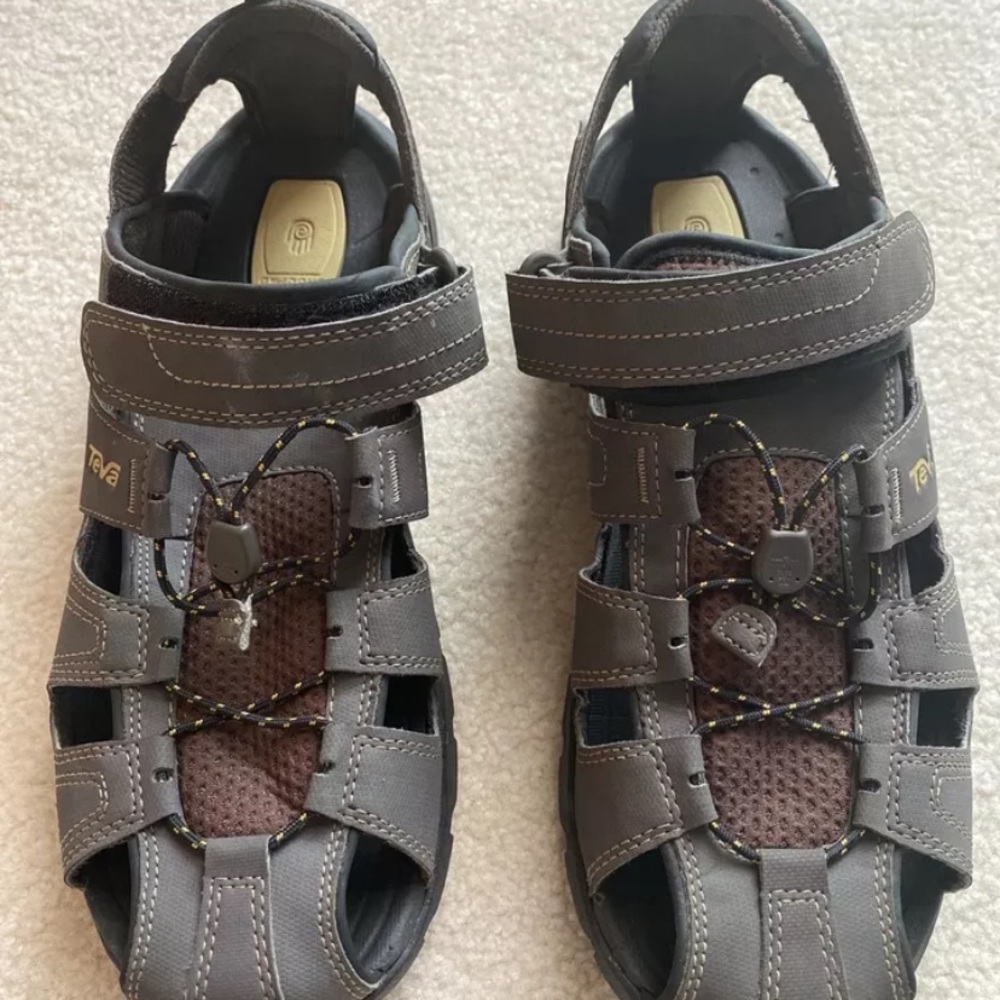 Teva Men's Size 11 Forebay Fisherman Sport Hiking Sandals Gray Shoc Pad.